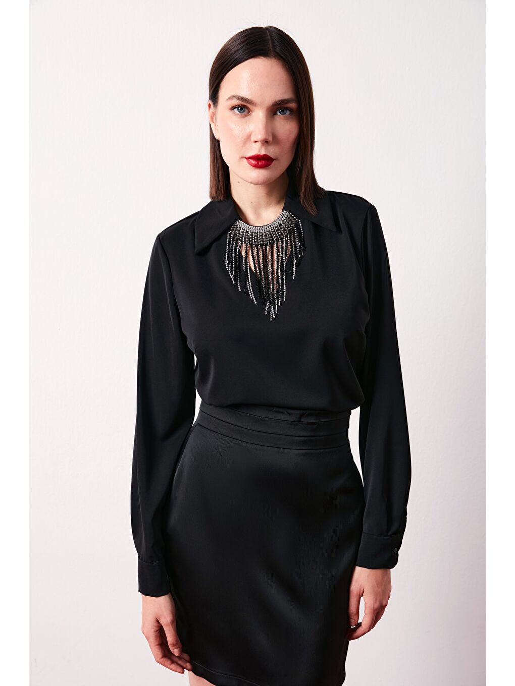 Kolyeli Salaş Bluz - Siyah-4