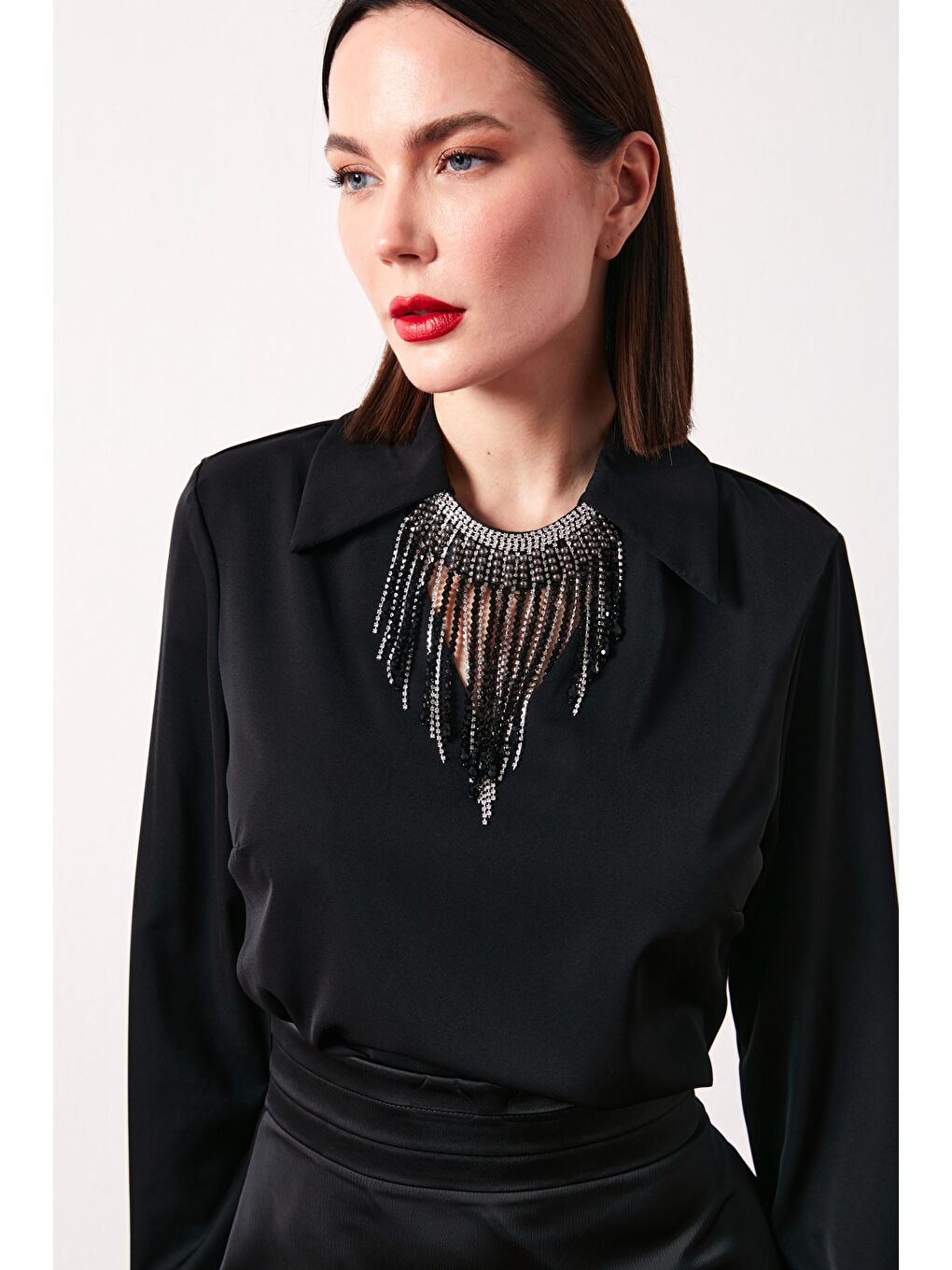 Kolyeli Salaş Bluz - Siyah-5