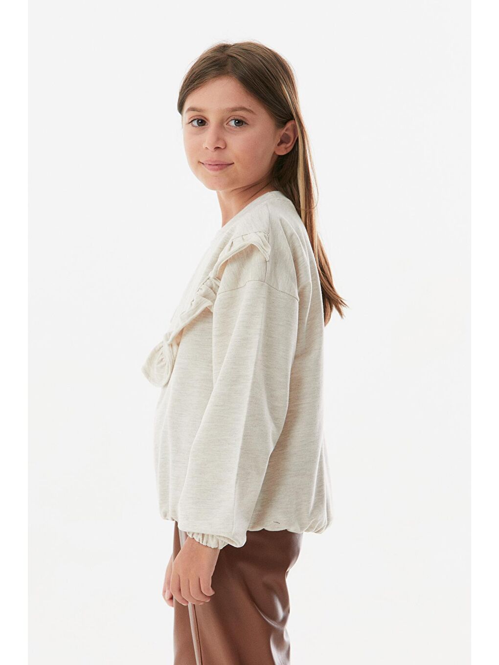 Bej Suni Deri Fırfırlı Kız Çocuk Takım-4