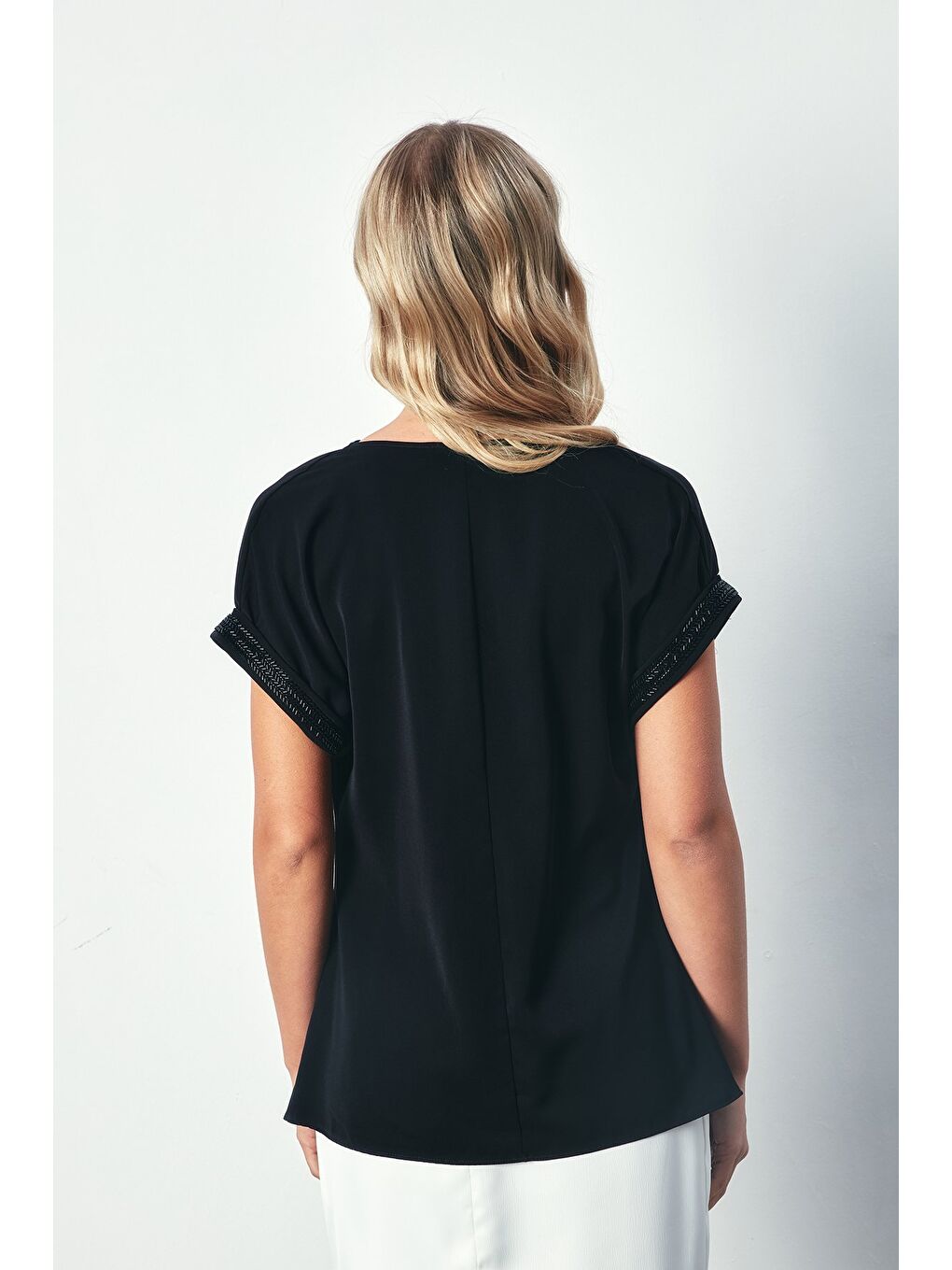 Kollar Taş Detaylı Salaş Bluz - Siyah-5
