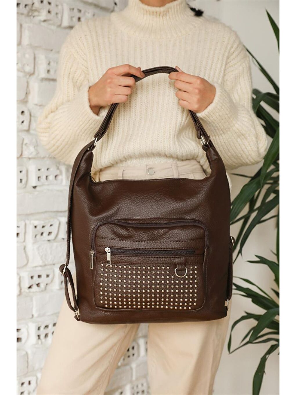 Zımbalı Çok Bölmeli Omuz Ve Sırt Çantası Kahverengi