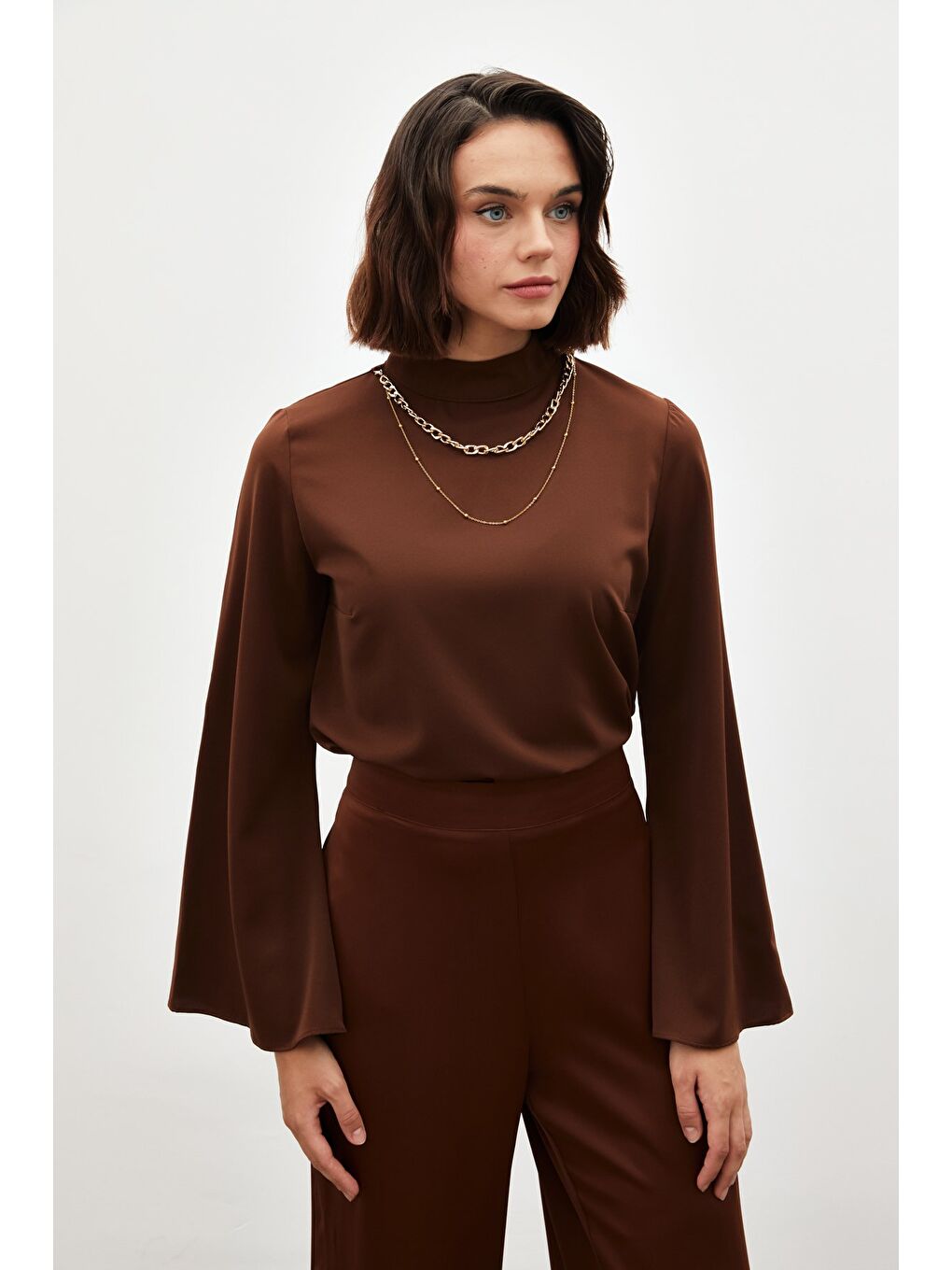 Kahverengi Kolyeli İspanyol Kol Bluz - Kahve