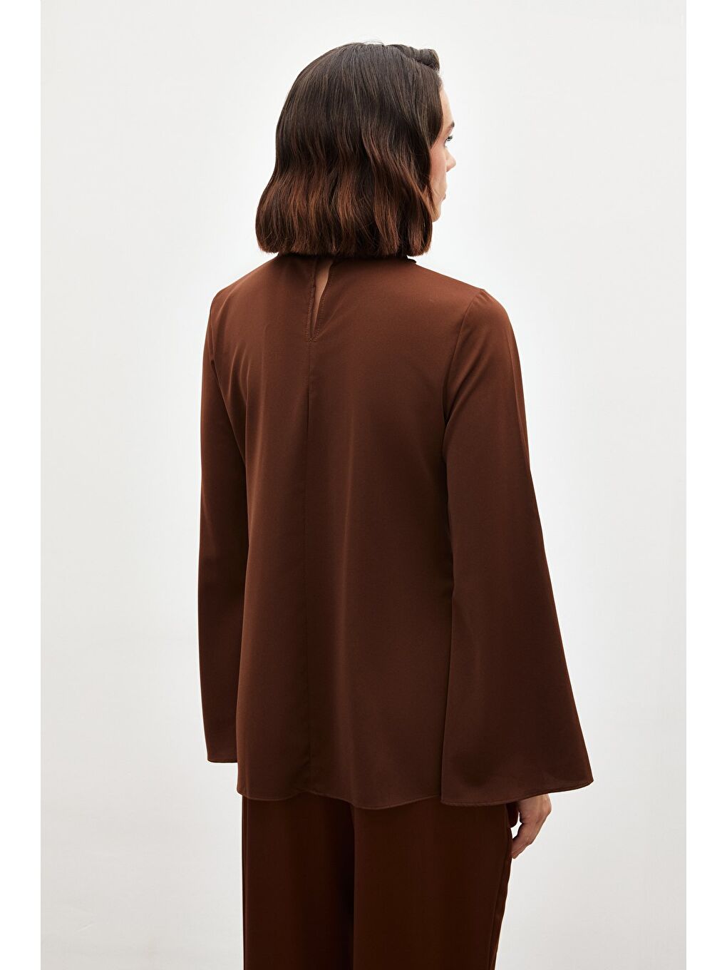 Kahverengi Kolyeli İspanyol Kol Bluz - Kahve-5