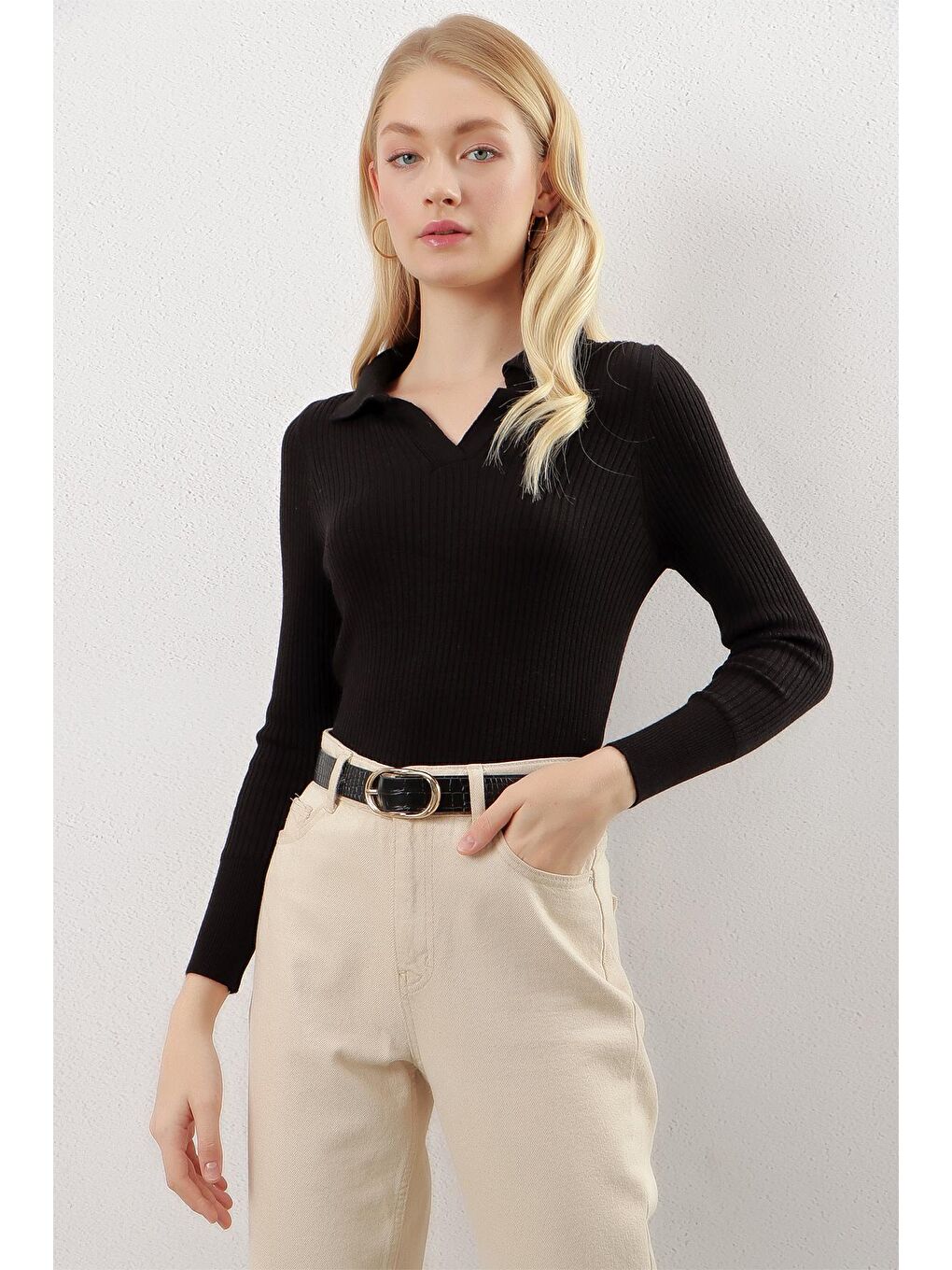 Kadın Siyah Polo Yaka Fitilli Basic Body Triko Kazak-1