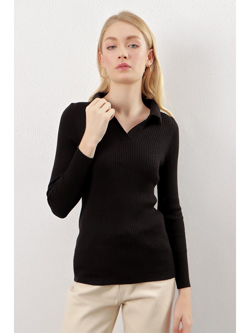 Kadın Siyah Polo Yaka Fitilli Basic Body Triko Kazak-3