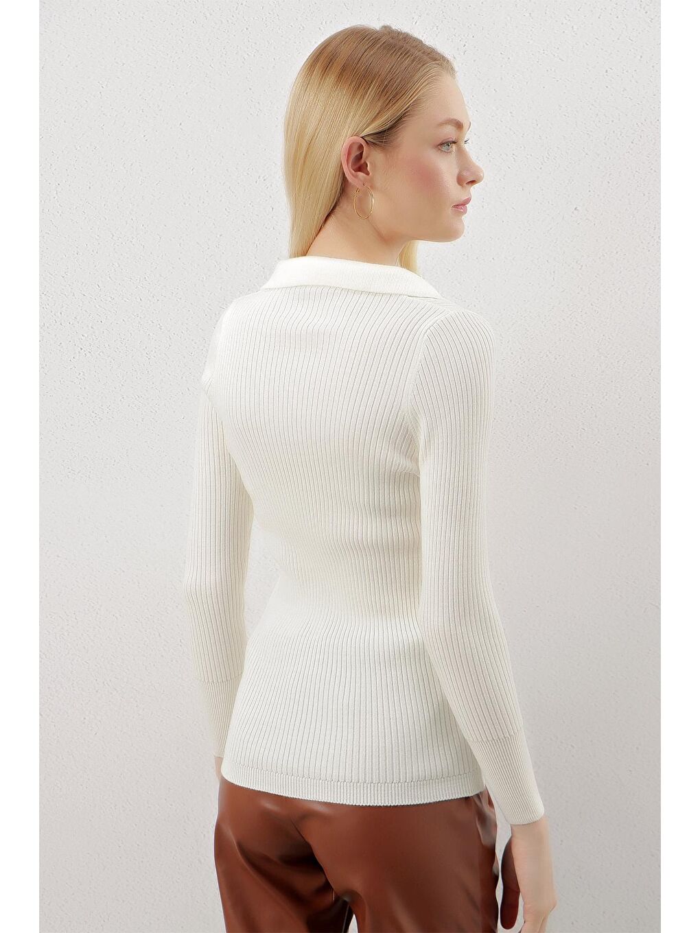 Kadın Ekru Polo Yaka Fitilli Basic Body Triko Kazak-4