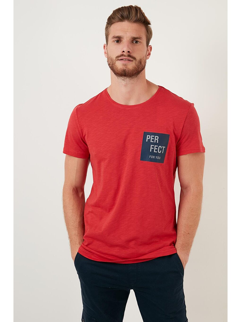 Kırmızı Baskılı Bisiklet Yaka %100 Pamuk Tişört 5902349-2