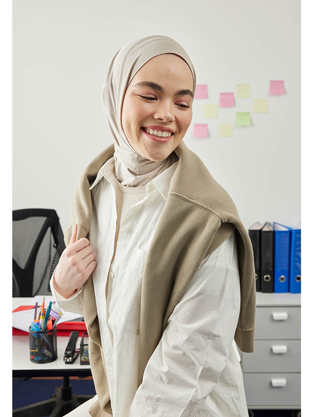 Bej Athletic Hijab Taş-1