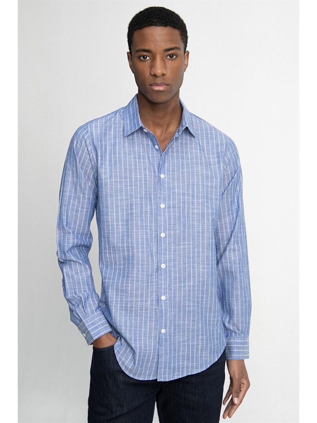 Siyah Slim Fit Uzun Kol Çizgili Yaka İçi Biyeli Ketenli Erkek Gömlek