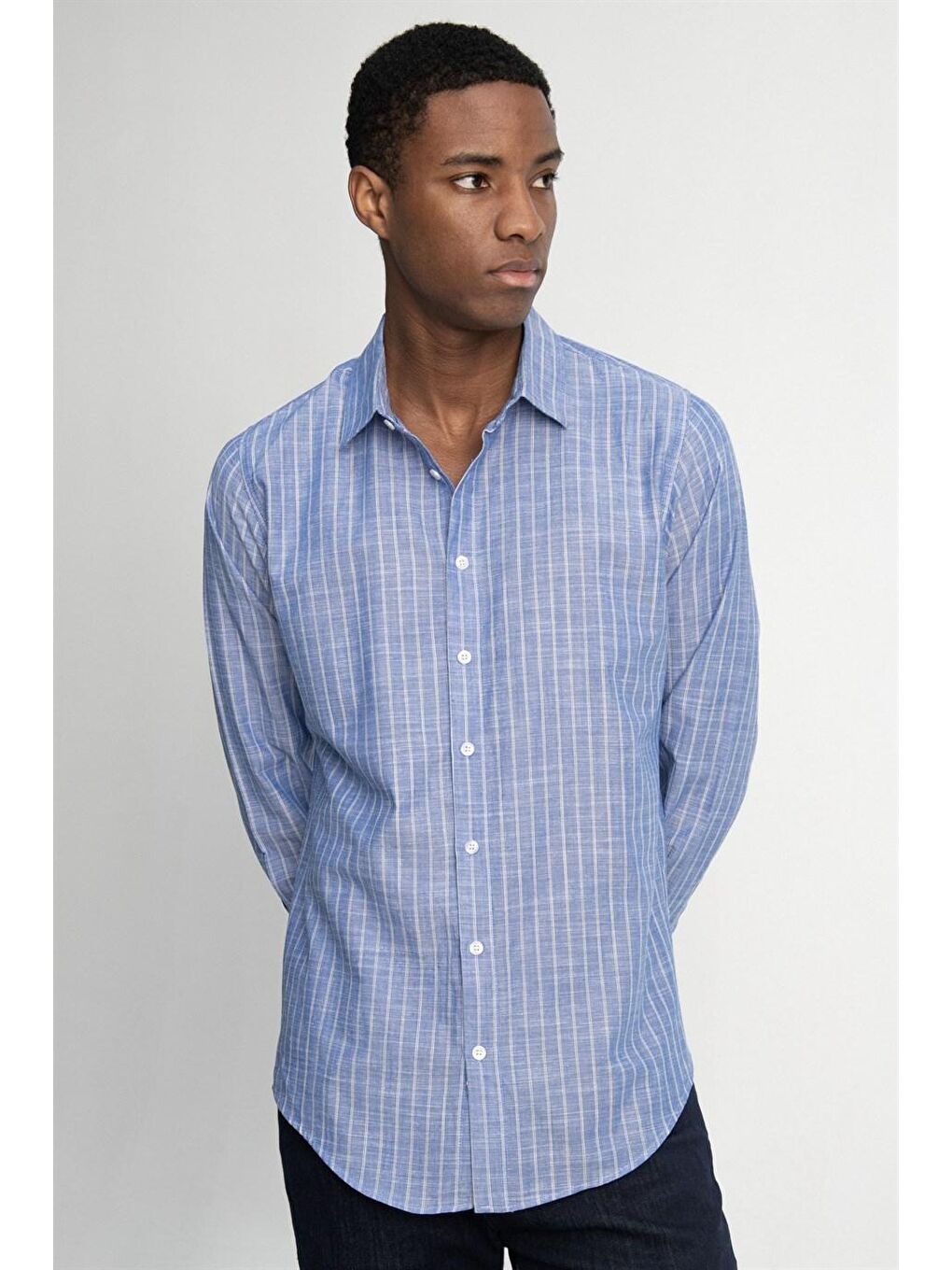 Siyah Slim Fit Uzun Kol Çizgili Yaka İçi Biyeli Ketenli Erkek Gömlek-1