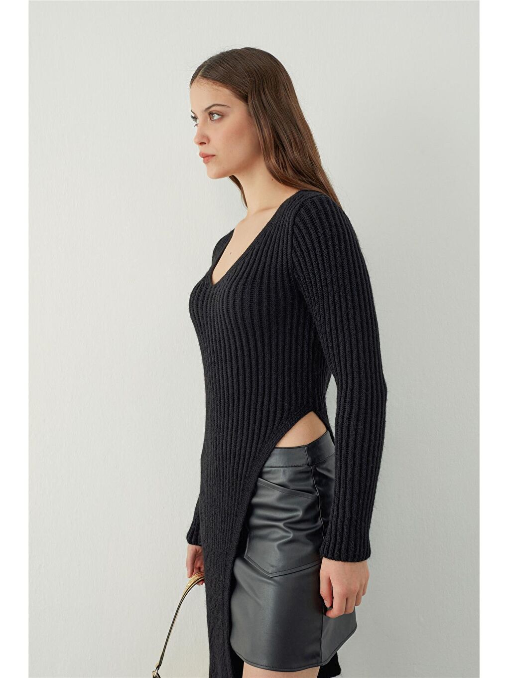 Siyah Asimetrik Kesim Triko Tunik-1