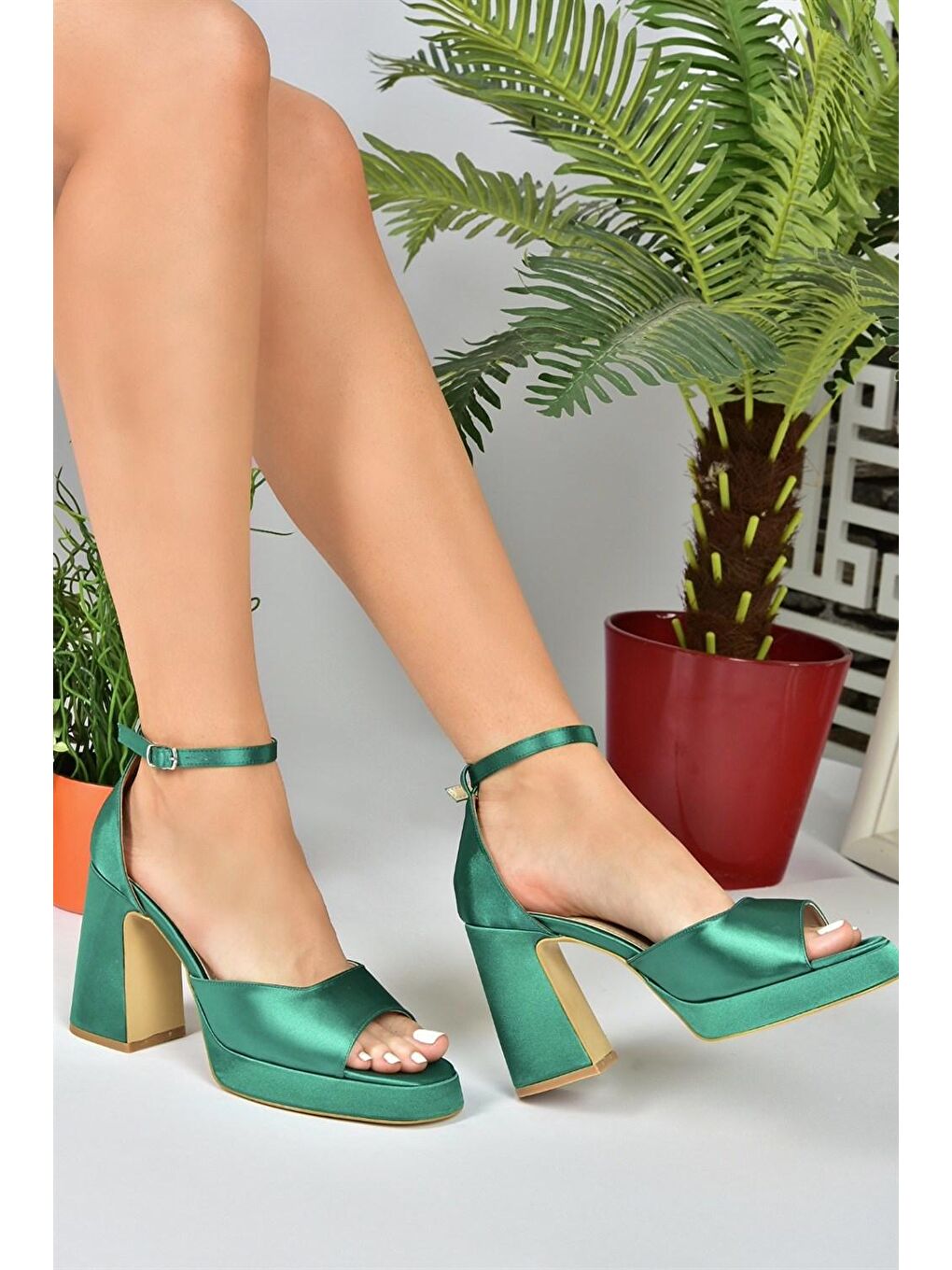 M5700208 Yeşil Kadın Topuklu Ayakkabı-4