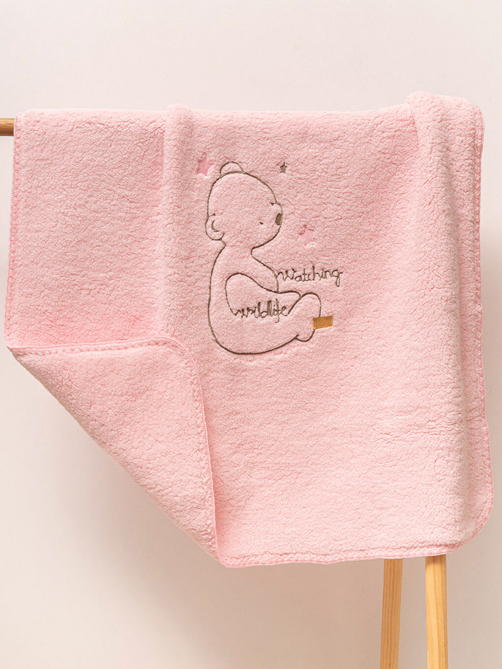 Pembe Welsoft Çift Katlı Oturan Ayı Nakışlı Bebek Battaniyesi