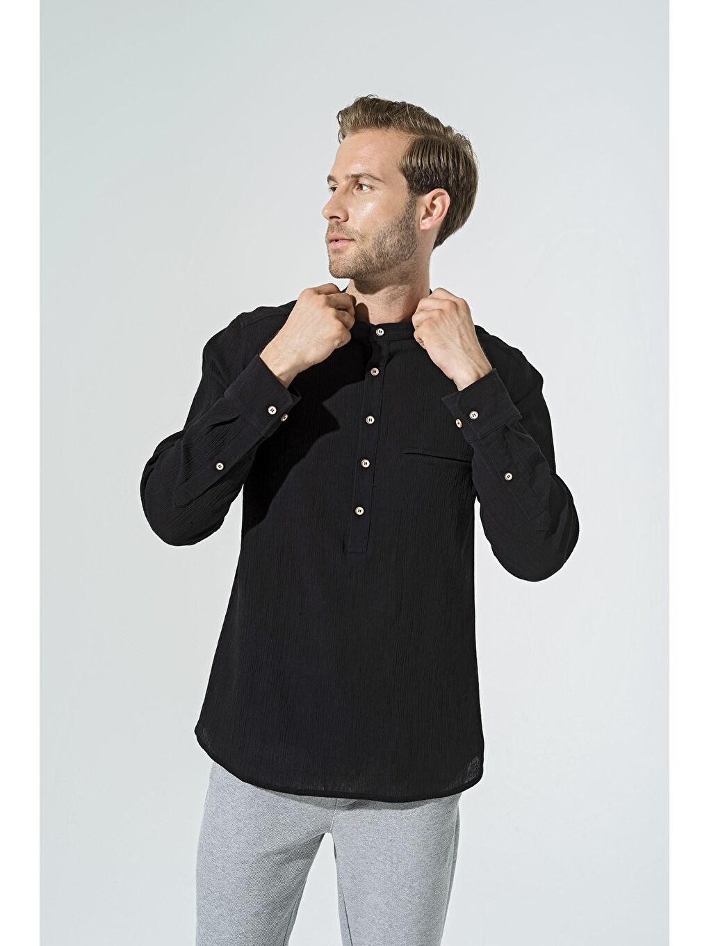 Organik Cepli Hakim Yaka Uzun Kol Siyah Gömlek-3