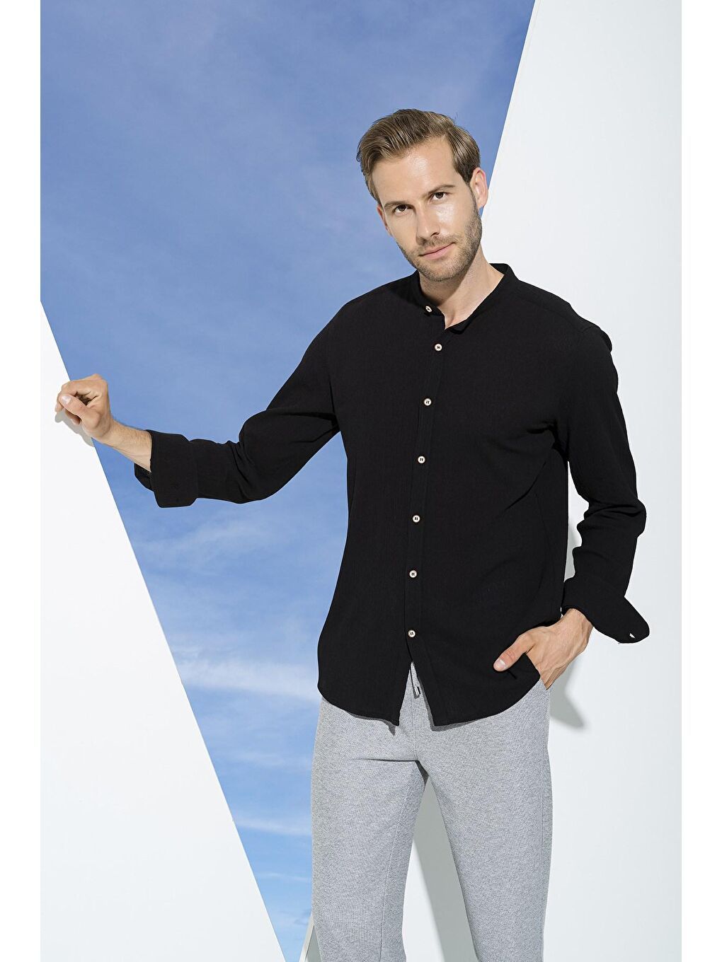 Organik Hakim Yaka Uzun Kol Siyah Gömlek-2