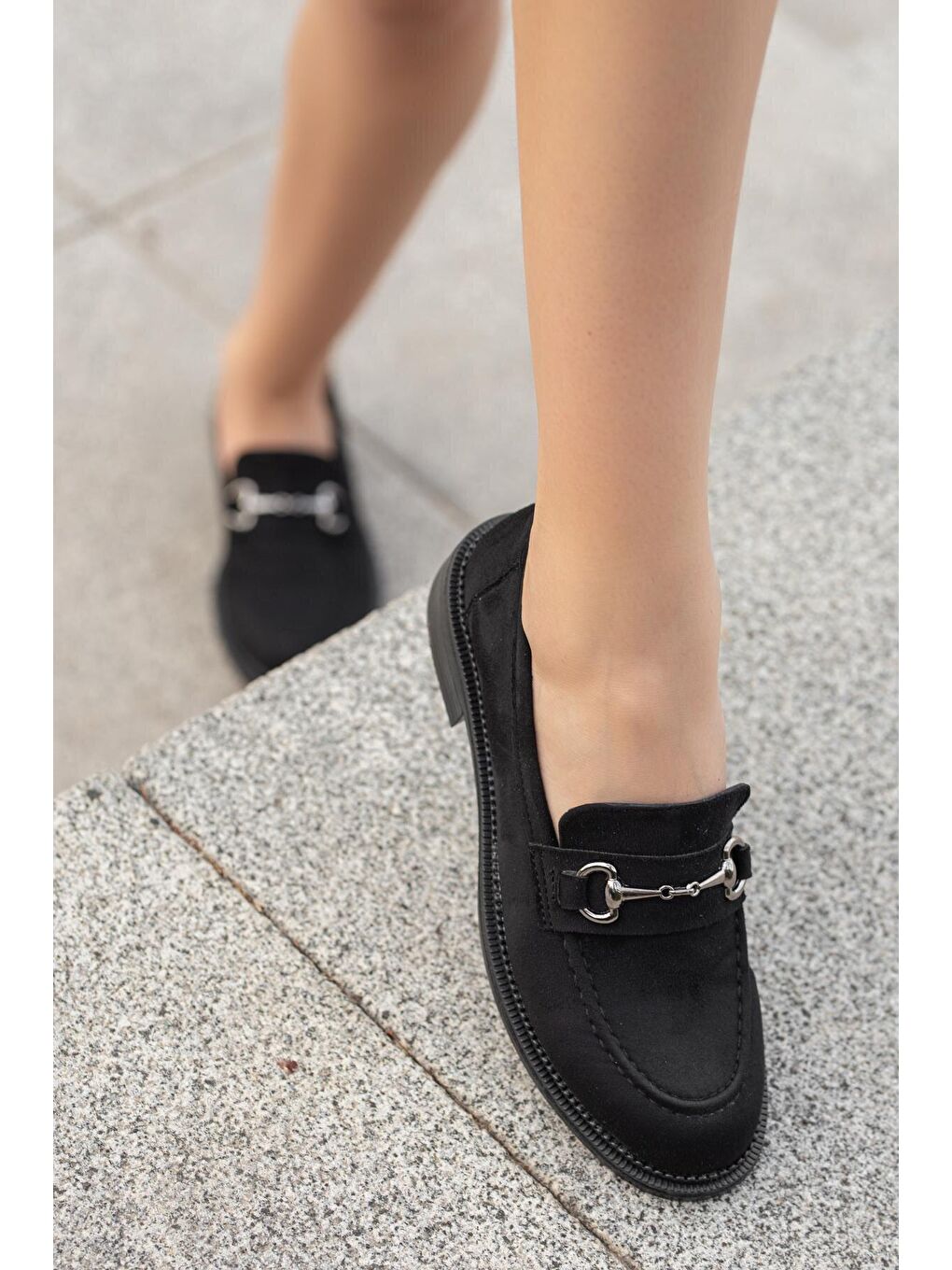 Siyah Horse Kadın Zincirli Loafer Günlük Ayakkabı