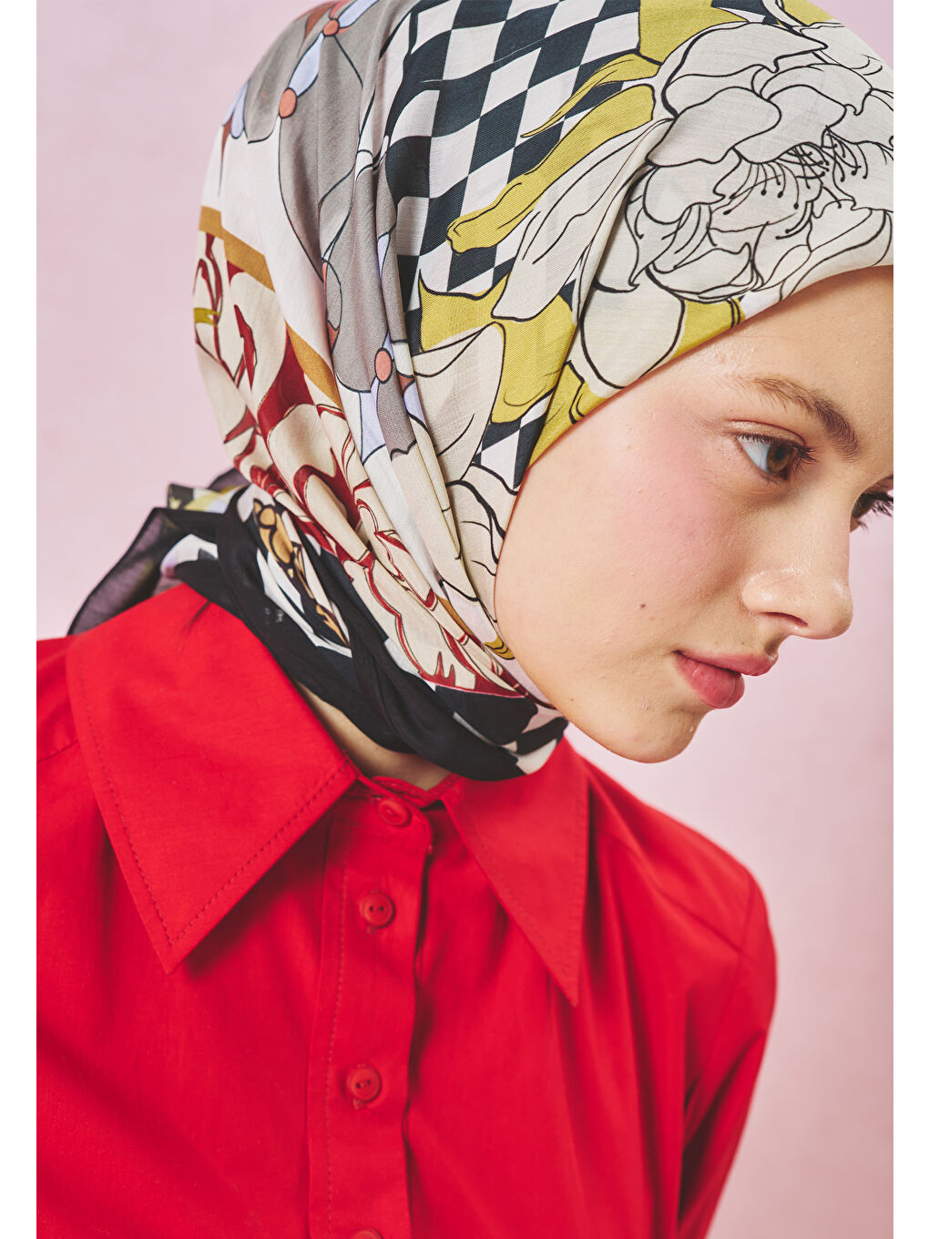 Ekru Black Storm Tales Of Love Desen Floş Viskon Eşarp-3