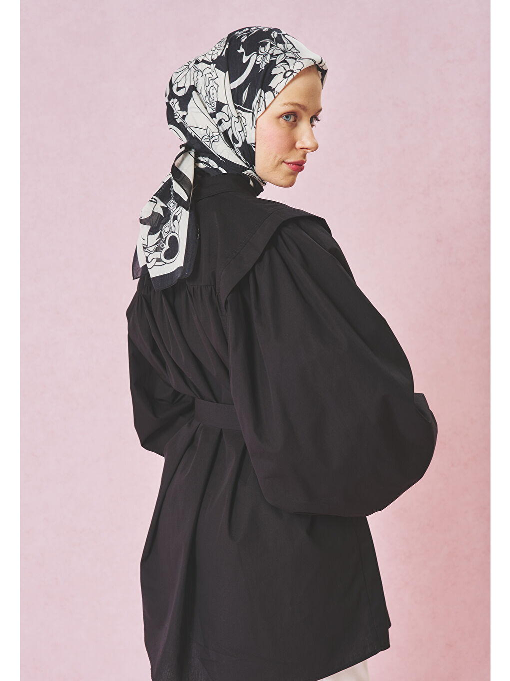 Siyah Black Eternal Love Desen Floş Viskon Eşarp-3