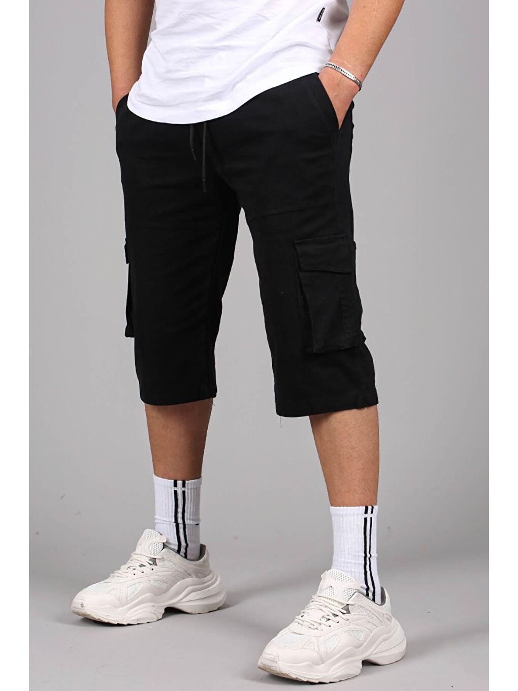 Siyah Gabardin Kargo Cep Erkek Kapri Şort 5754-1
