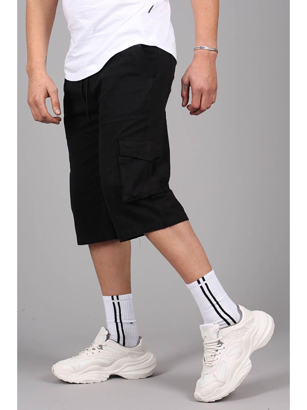 Siyah Gabardin Kargo Cep Erkek Kapri Şort 5754-2