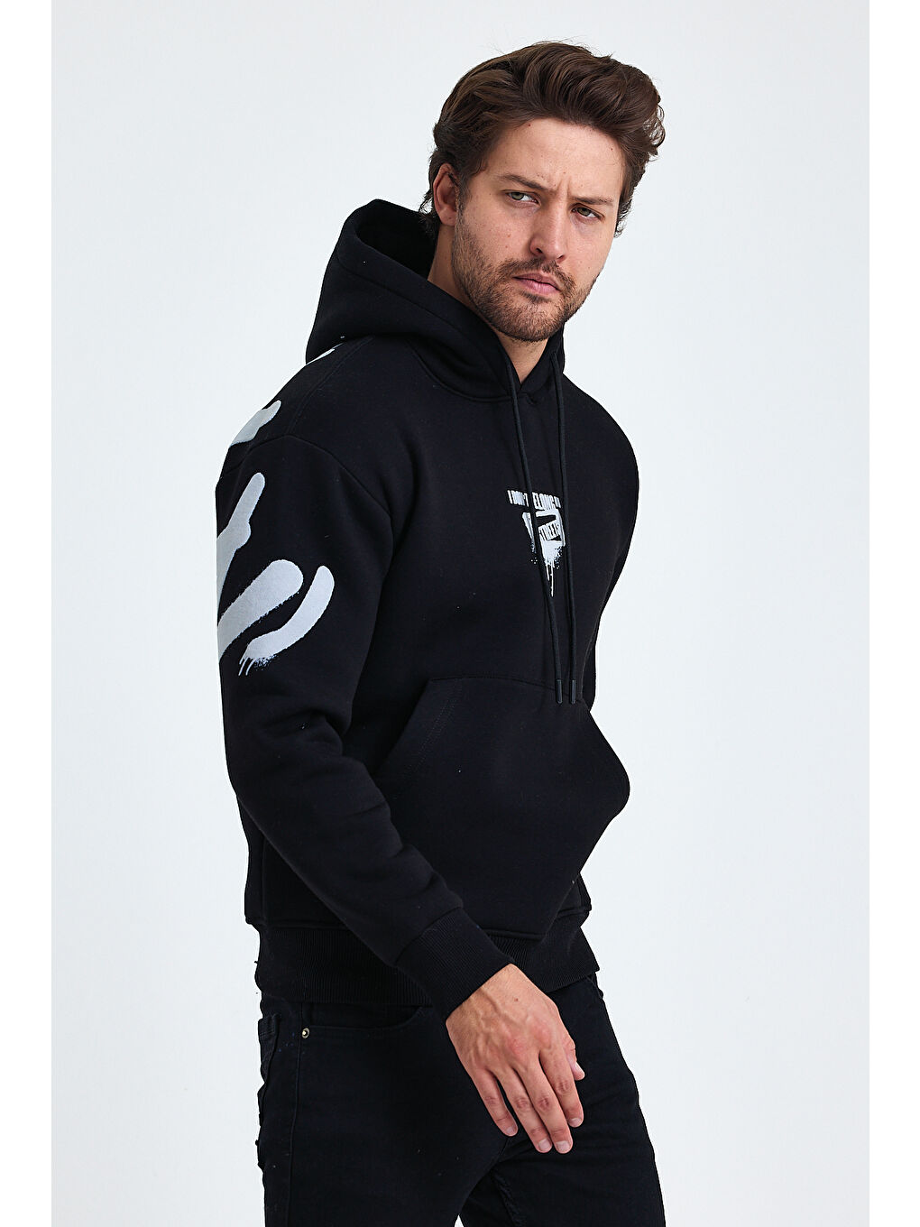 Siyah Standart Fit Normal Kesim Içi Polarlı 3 Iplik Kapüşonlu Pamuklu Erkek Hoodie-2