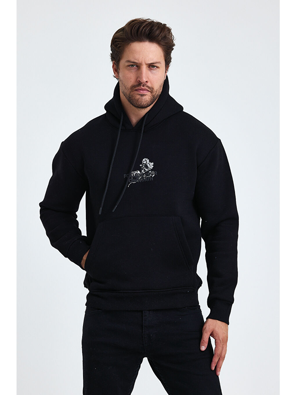 Siyah Regular Fit Yumuşacık Içi Polarlı Kordonlu Kapüşonlu Baskılı Erkek Hoodie-2