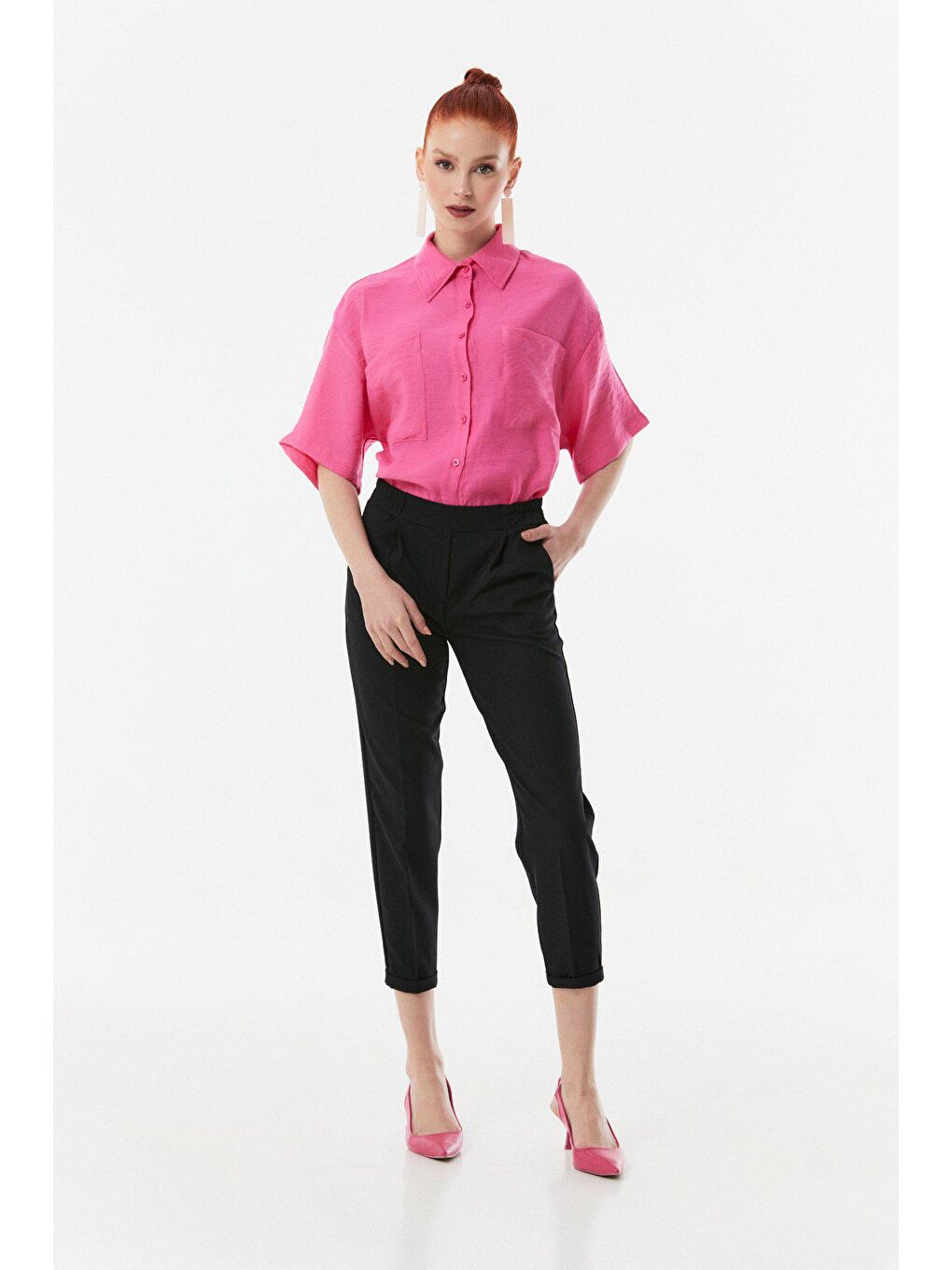 Siyah Beli Lastikli Pileli Dar Paça Krep Pantolon