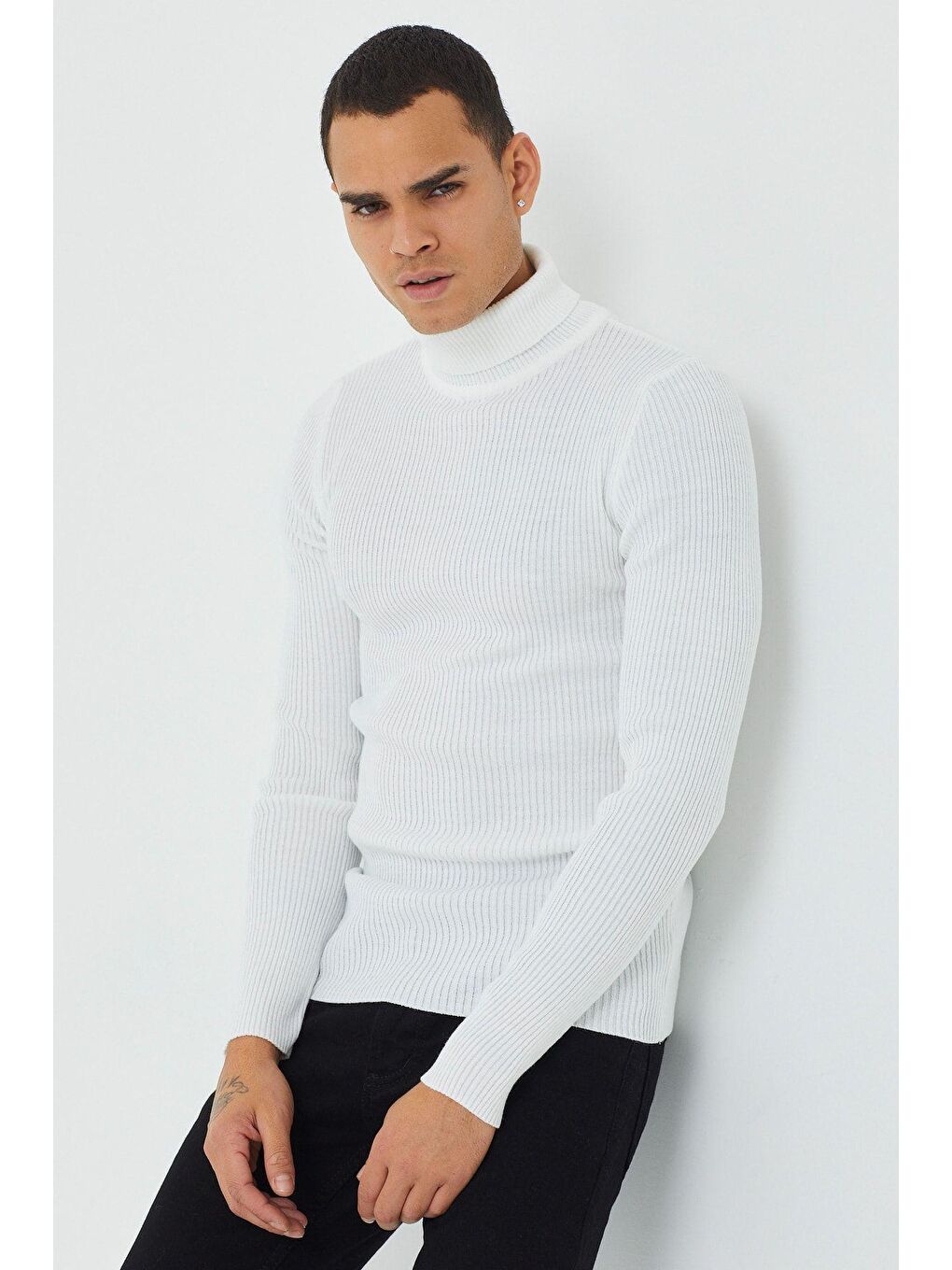 Beyaz Erkek Fitilli Triko Kazak-1