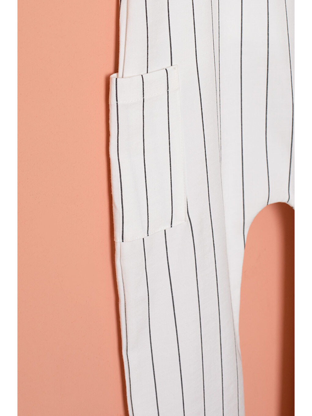 Ekru Çizgili Beyaz Tişörtlü Çocuk Salopet Tulum Takımı 18403-2