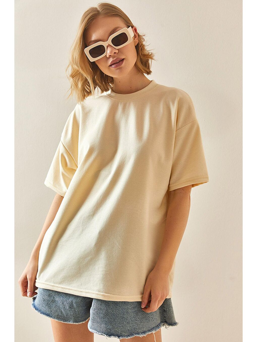 XHAN Bej Oversize Basic T-Shirt 3YXK1-47087-25 - 1