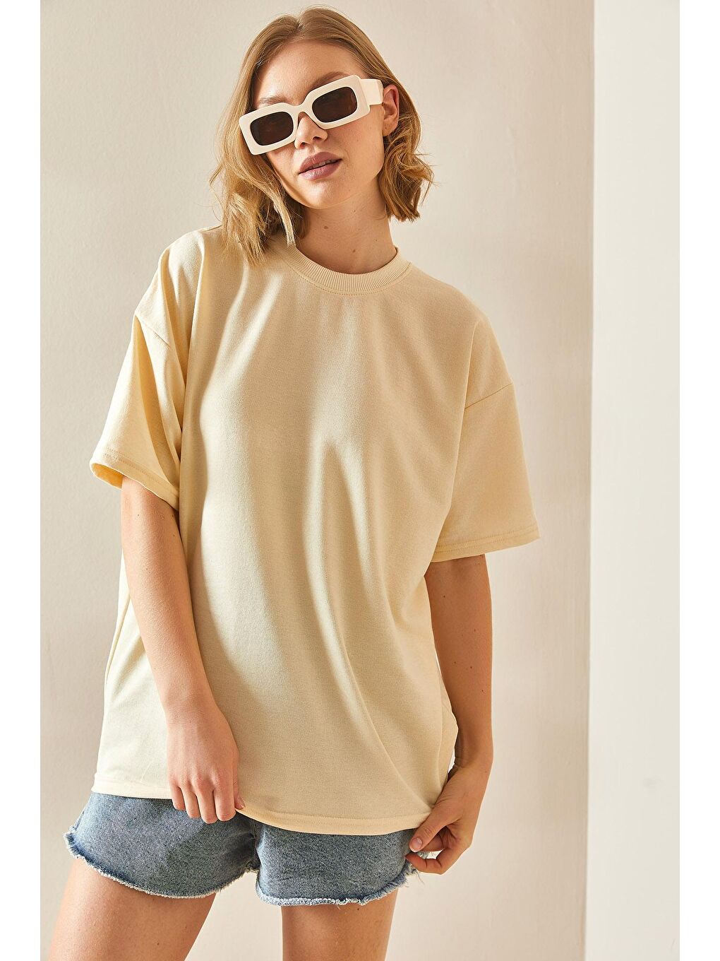 XHAN Bej Oversize Basic T-Shirt 3YXK1-47087-25 - 4