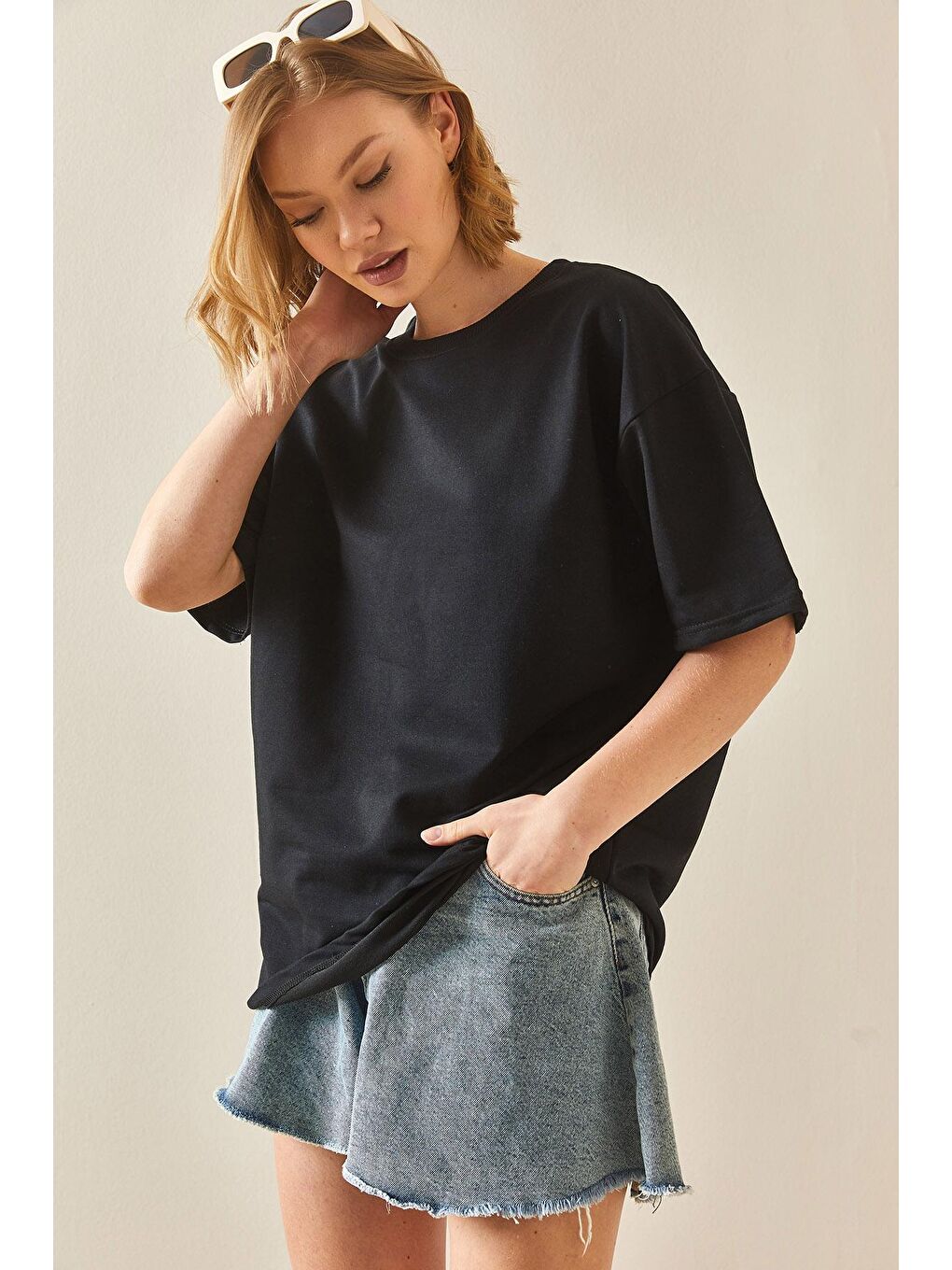 XHAN Siyah Oversize Basic T-Shirt 3YXK1-47087-02