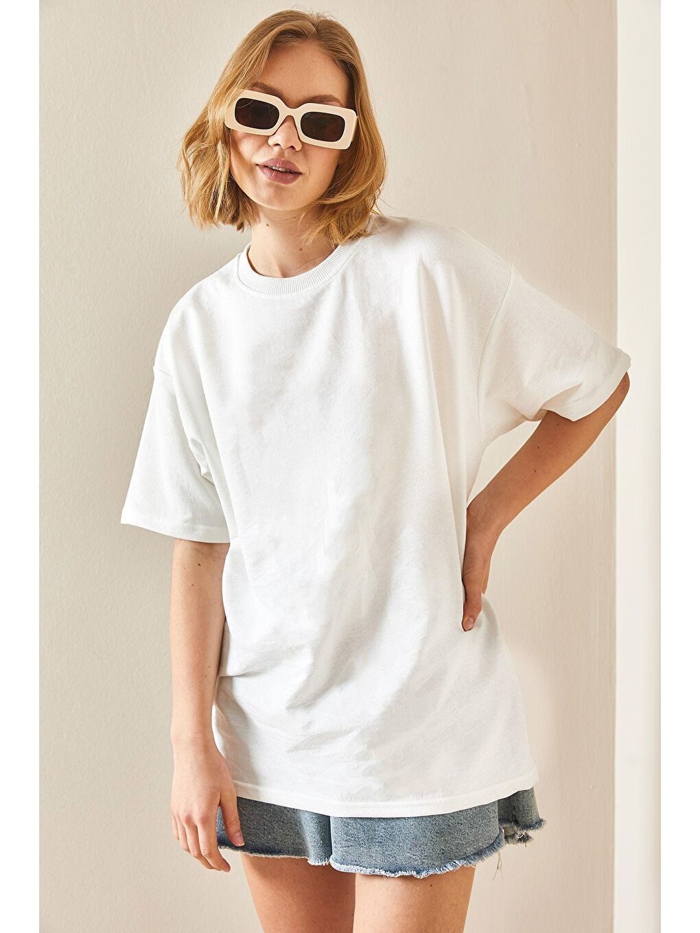 XHAN Beyaz Oversize Basic T-Shirt 3YXK1-47087-01 - 2