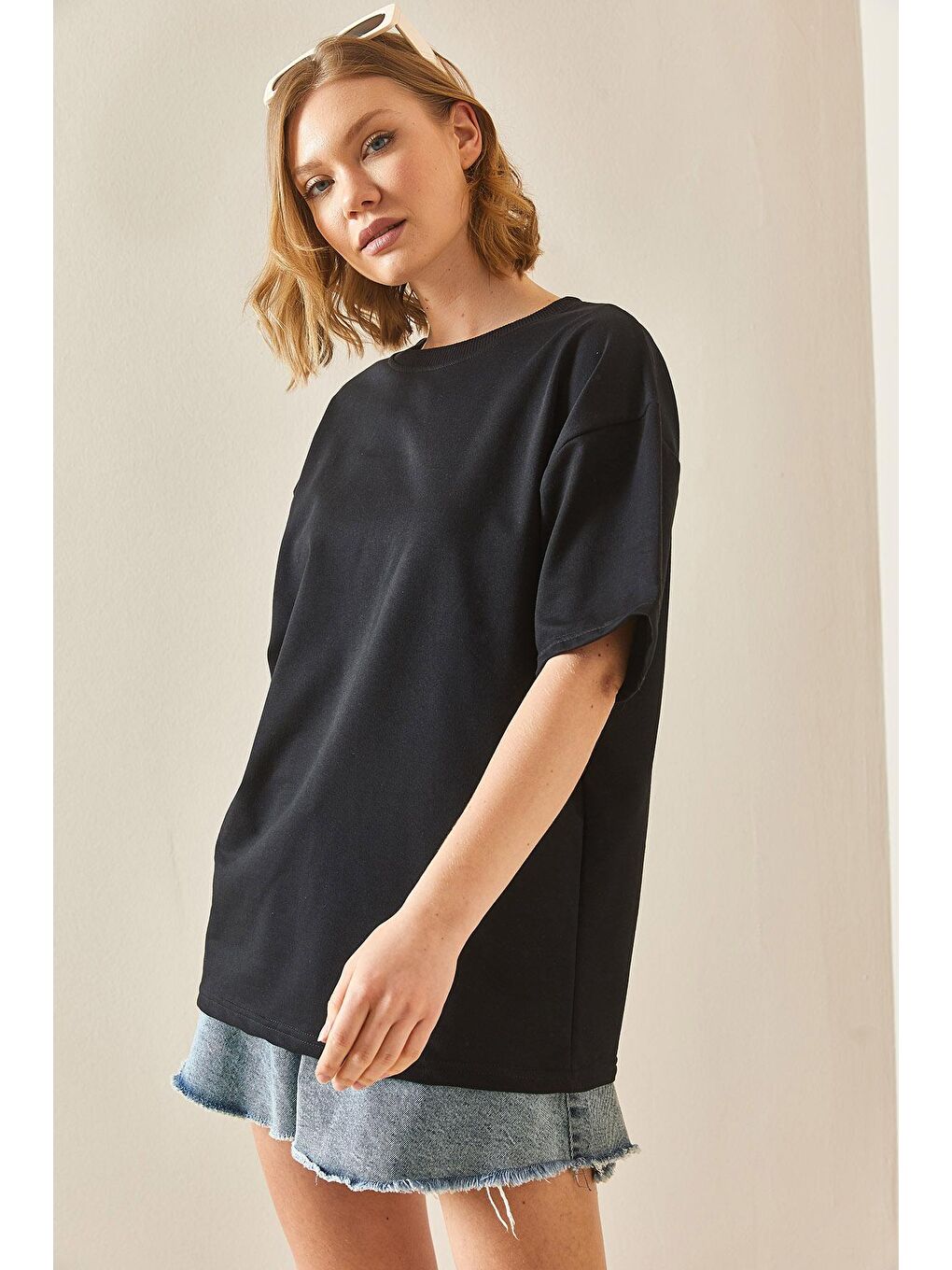 XHAN Siyah Oversize Basic T-Shirt 3YXK1-47087-02 - 2