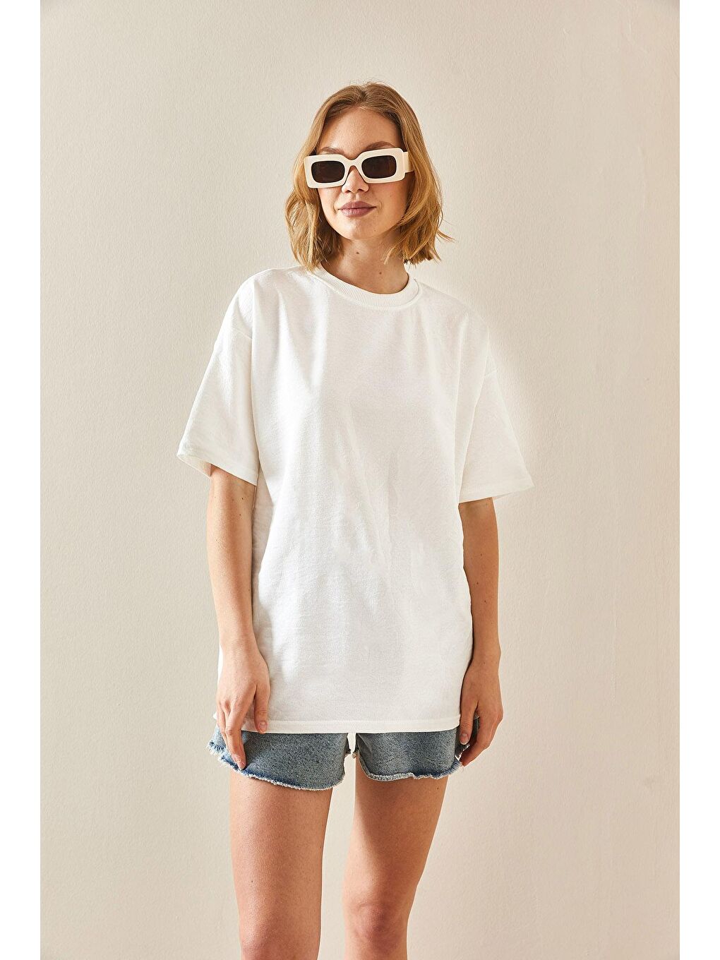 XHAN Beyaz Oversize Basic T-Shirt 3YXK1-47087-01 - 3