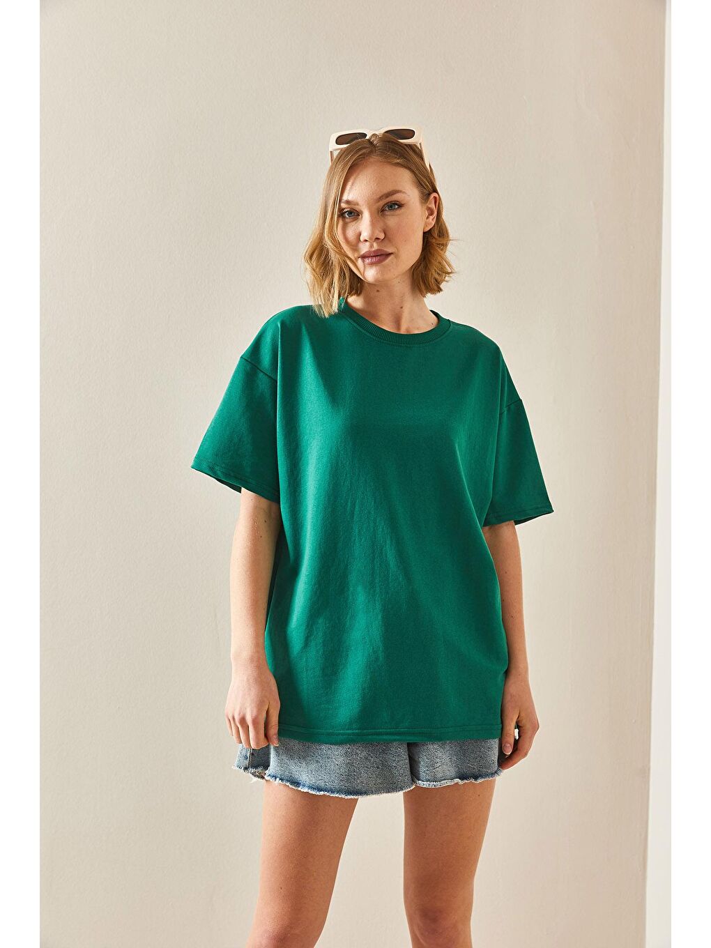 XHAN Zümrüt Yeşili Oversize Basic T-Shirt 3YXK1-47087-44 - 2