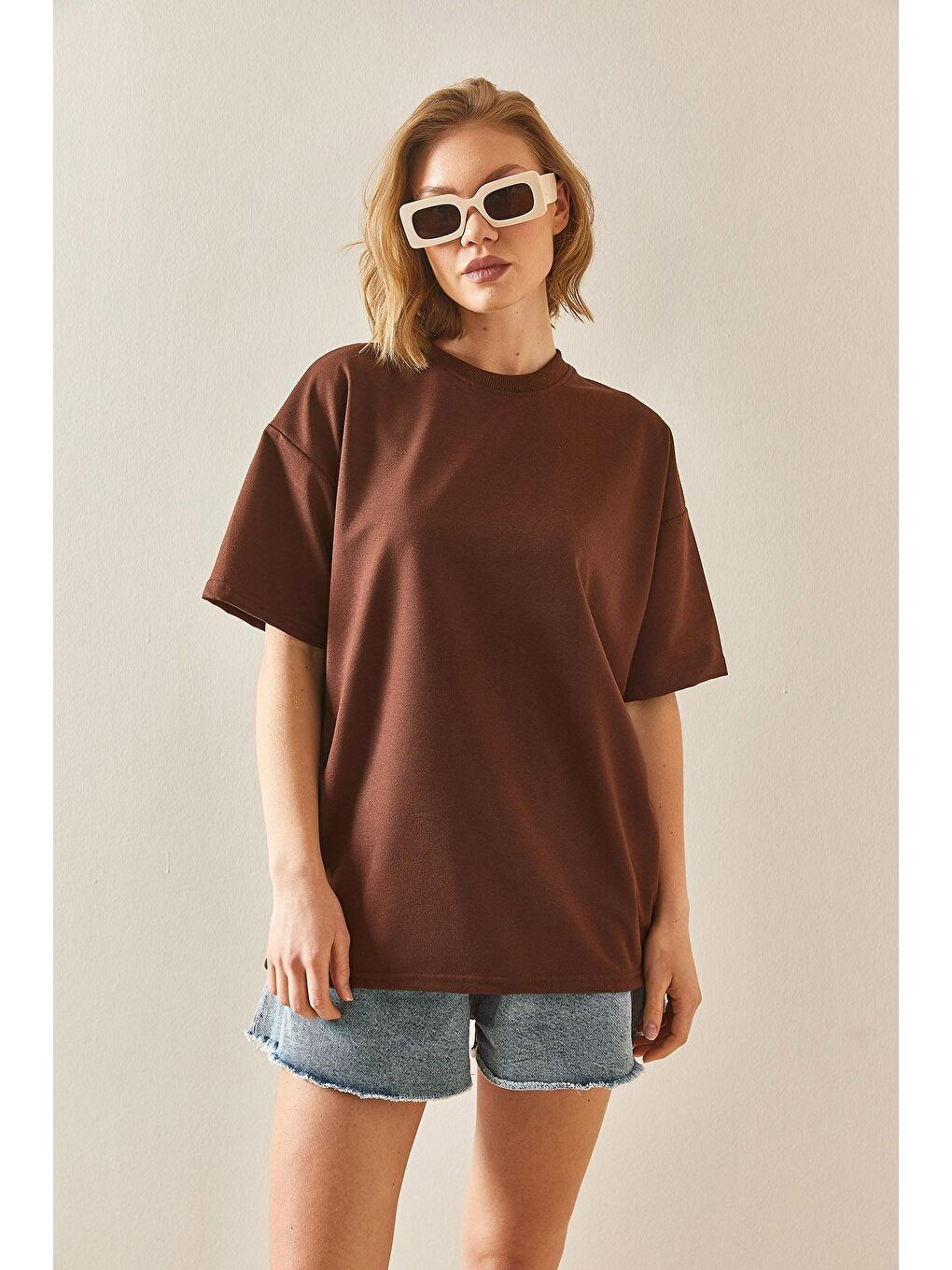 XHAN Kahverengi Oversize Basic T-Shirt 3YXK1-47087-18 - 3