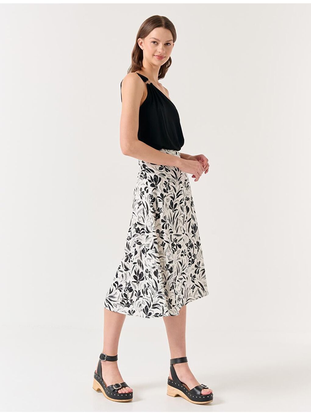 Beyaz Yüksek Bel Yırtmaçlı Keten Midi Etek-1