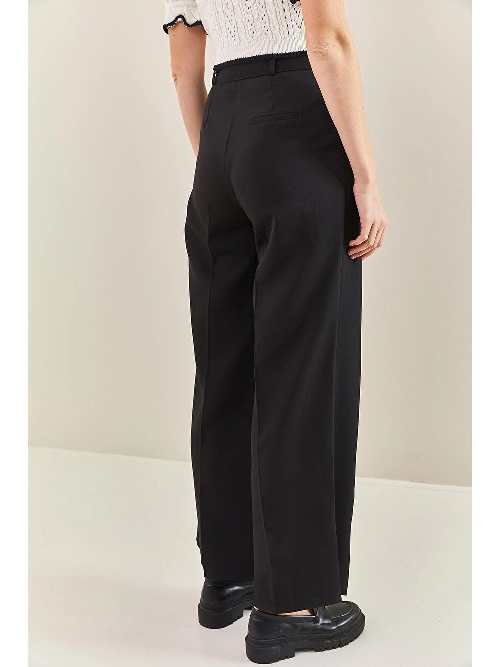 Siyah Çift Pileli Kadın Kumaş Pantolon-1