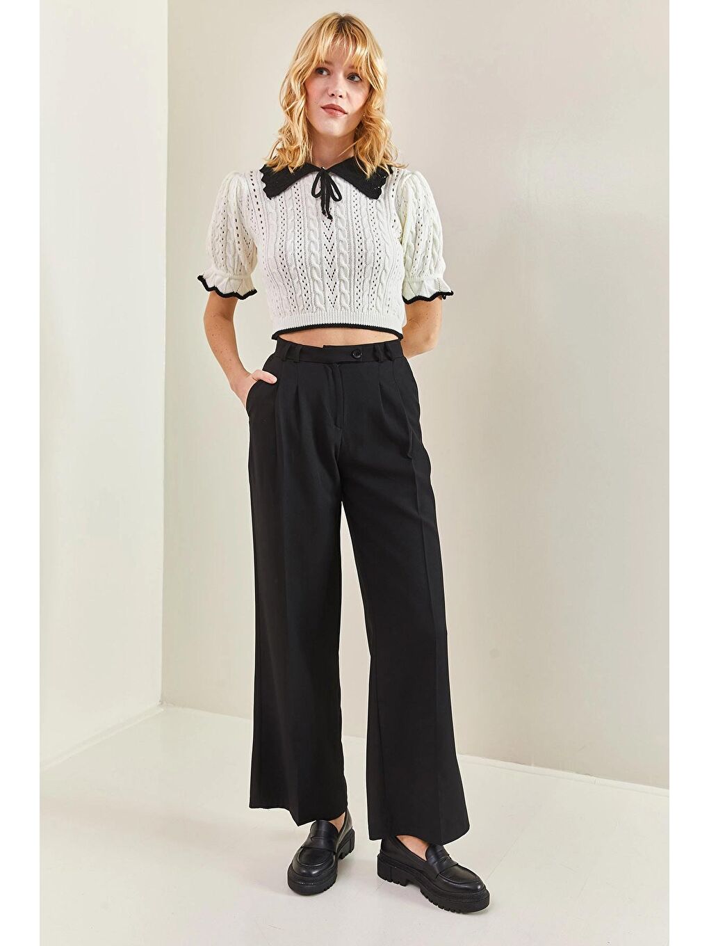 Siyah Çift Pileli Kadın Kumaş Pantolon-2