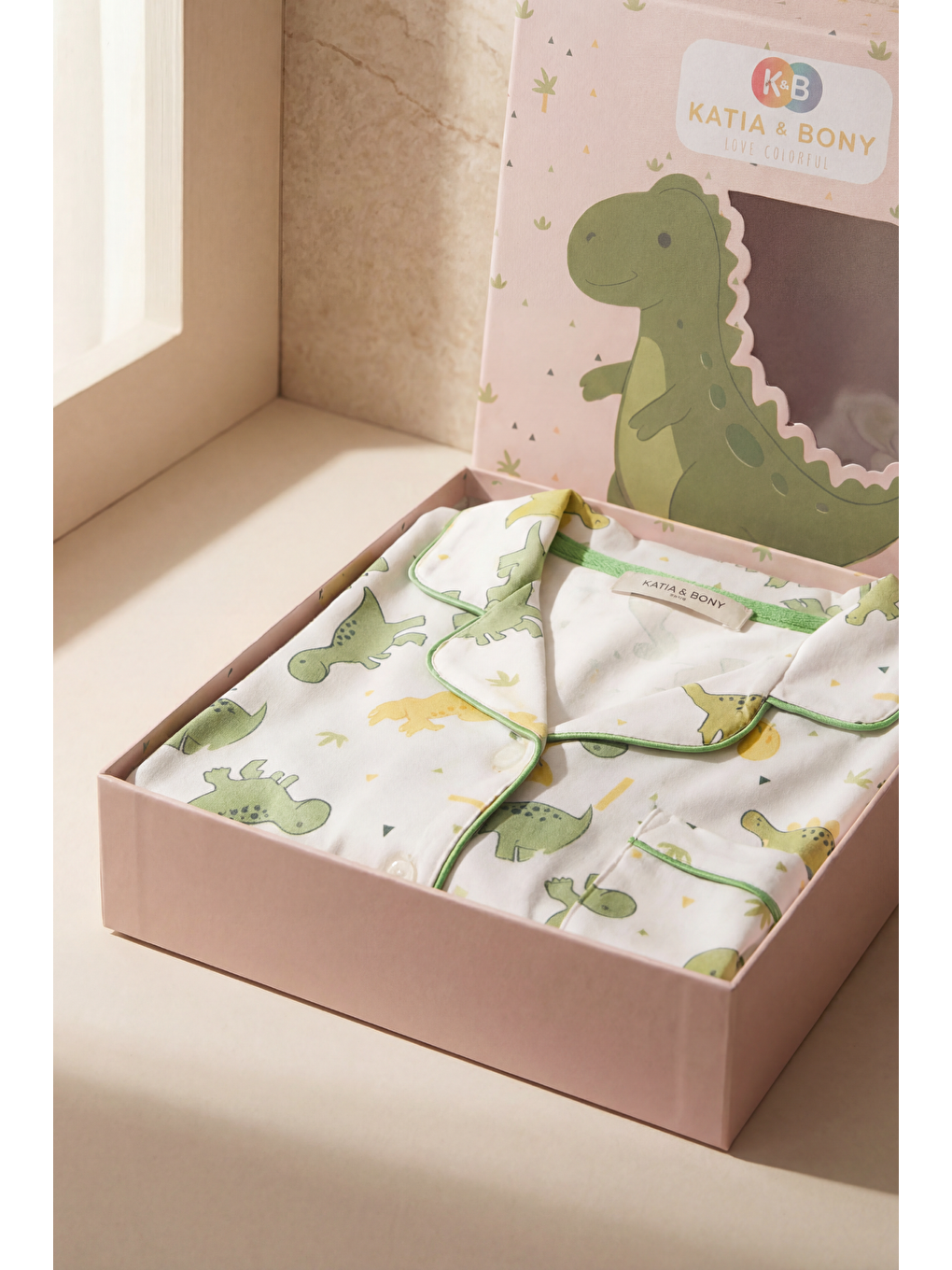 Ekru Erkek Çocuk Dinozor Desenli Kutulu Pijama Takımı