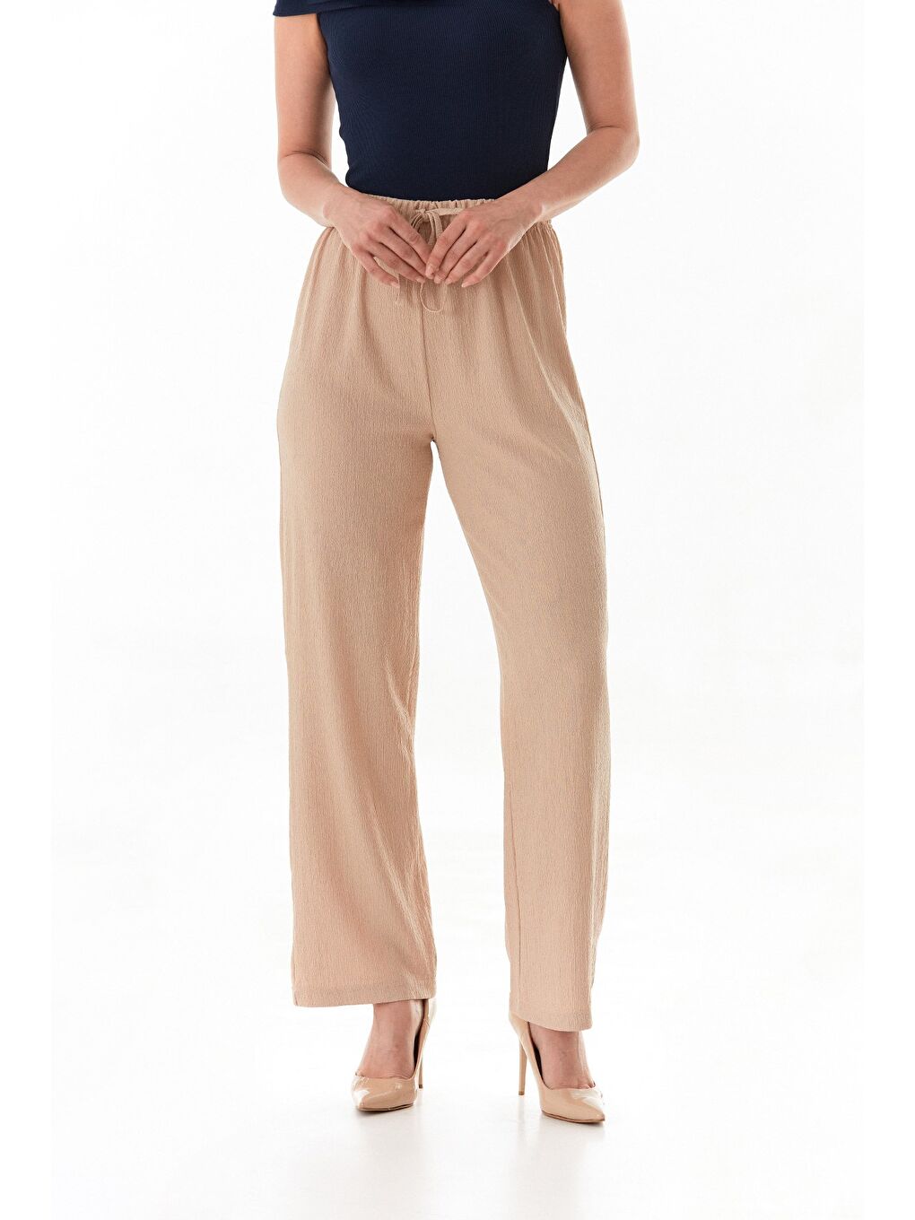 Bej Bürümcük Kumaş Beli Bağlamalı Pantolon-1