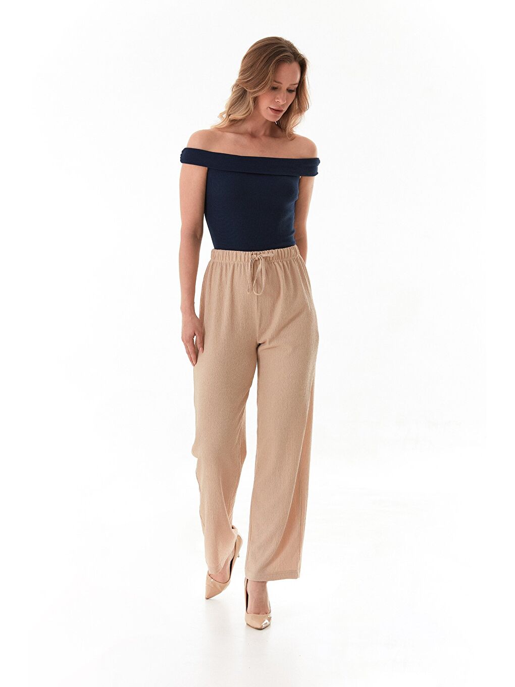 Bej Bürümcük Kumaş Beli Bağlamalı Pantolon-2