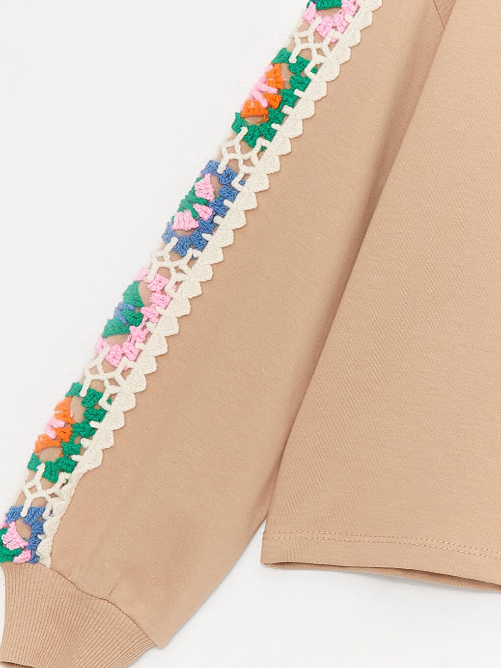 Bej Kız Çocuk Kolu Çiçek Detaylı Örme SweatShirt-2