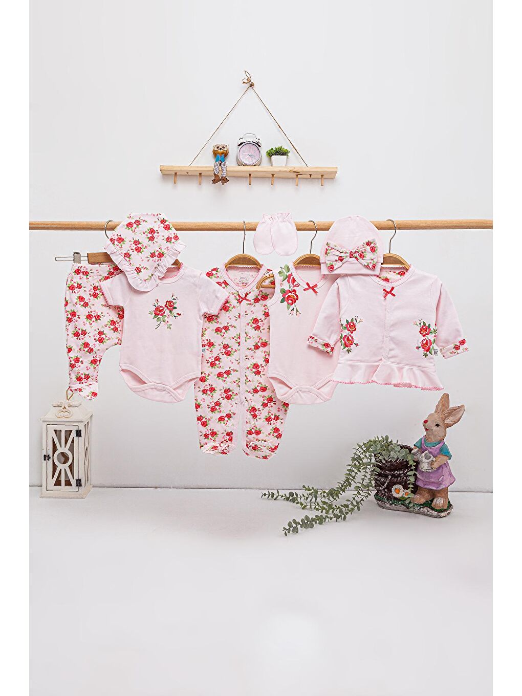 Pembe Çiçek Desenli 8'li Bebek Hastane Çıkışı Seti 16855