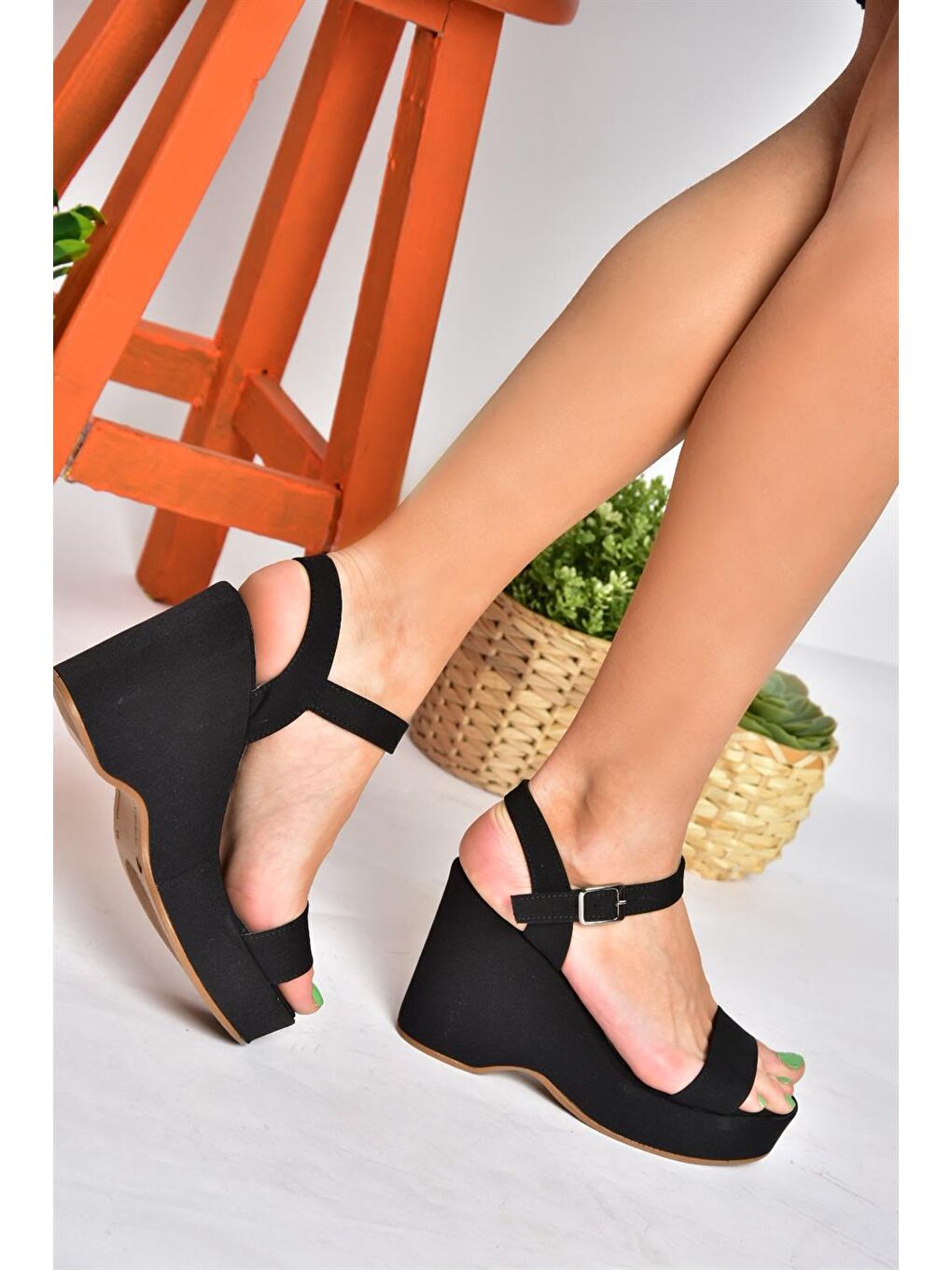 P250225504 Siyah Dolgu Taban Kadın Ayakkabı-3