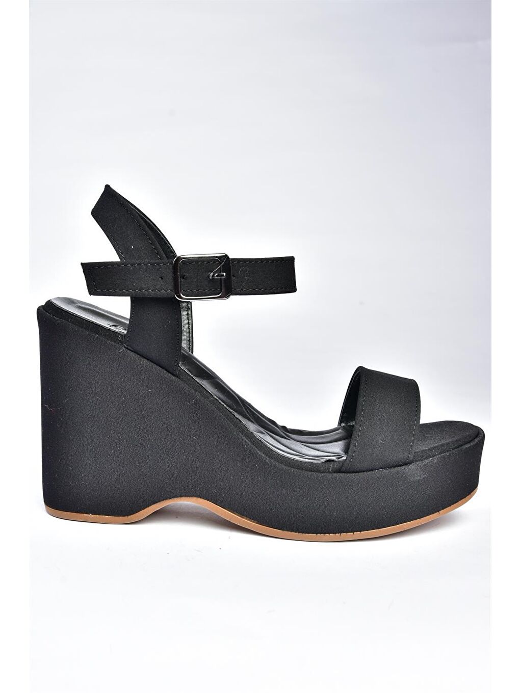 P250225504 Siyah Dolgu Taban Kadın Ayakkabı-4