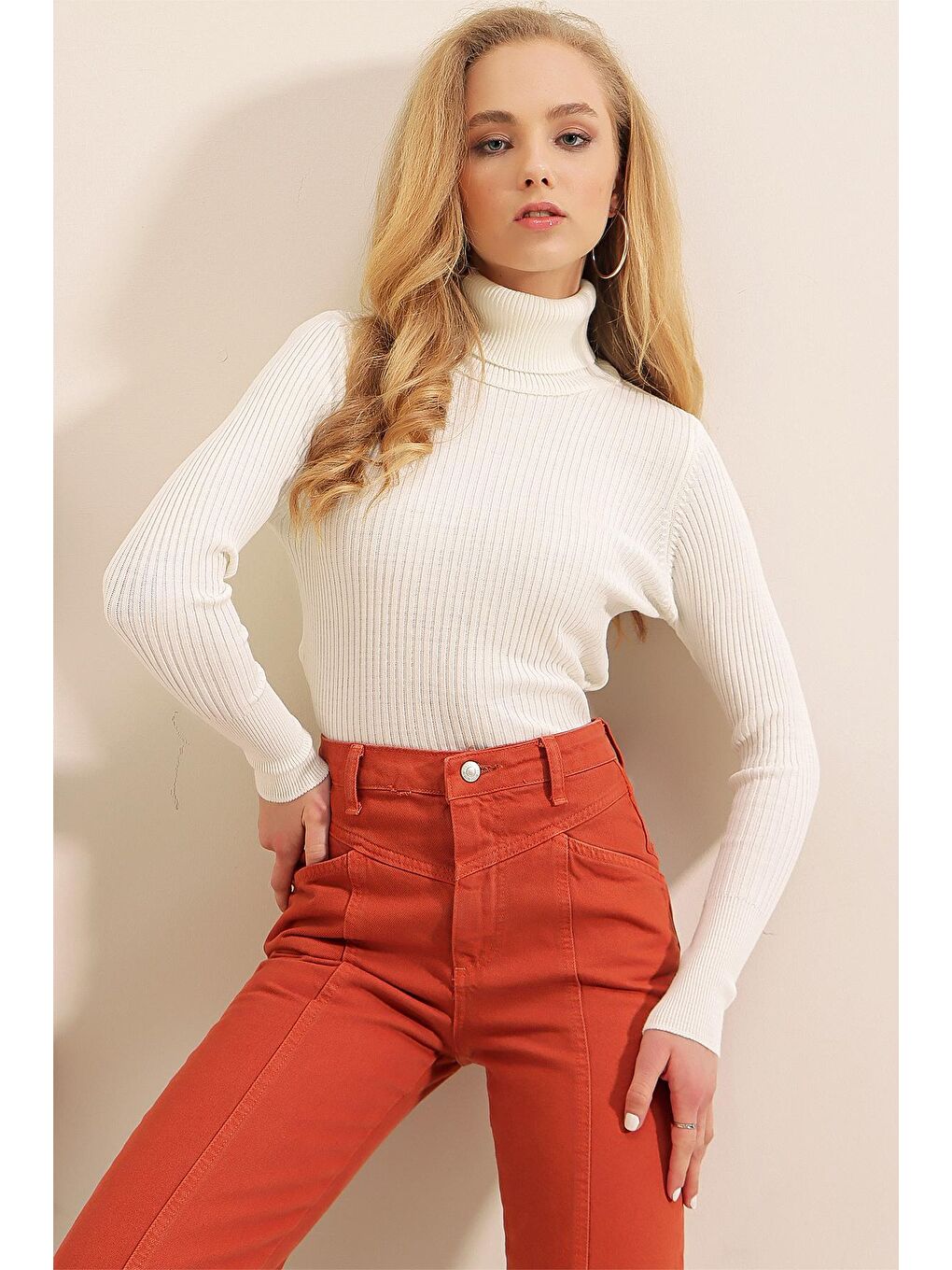 Ekru Kadın Balıkçı Yaka Triko Kazak-2