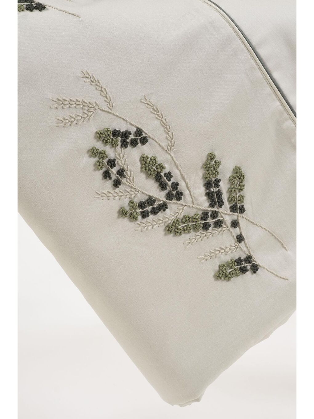 Derin Battal Boy Nevresim Takımı %100 Organik Pamuk Saten El Nakışlı Yeşil 240x220 Cm-4