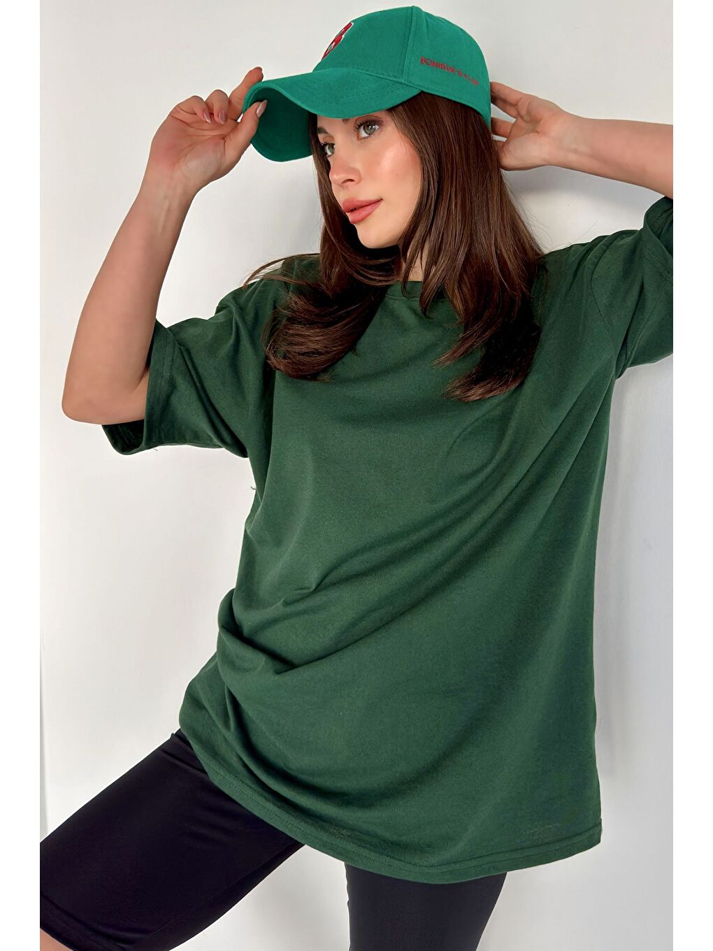 Kadın Düz Renk Nefti Yeşil Oversize Tişört-1